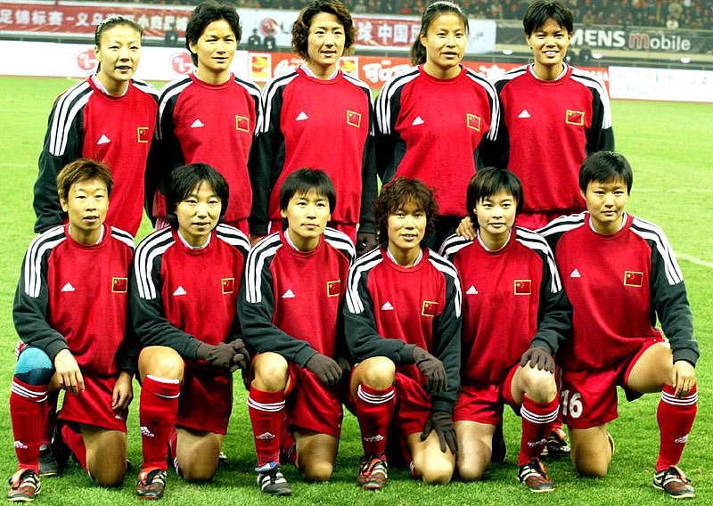 国际女子足球赛中，中国队获得关键胜利