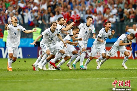 西班牙力克丹麦,继续领跑大局 西班牙力克丹麦,继续领跑大局