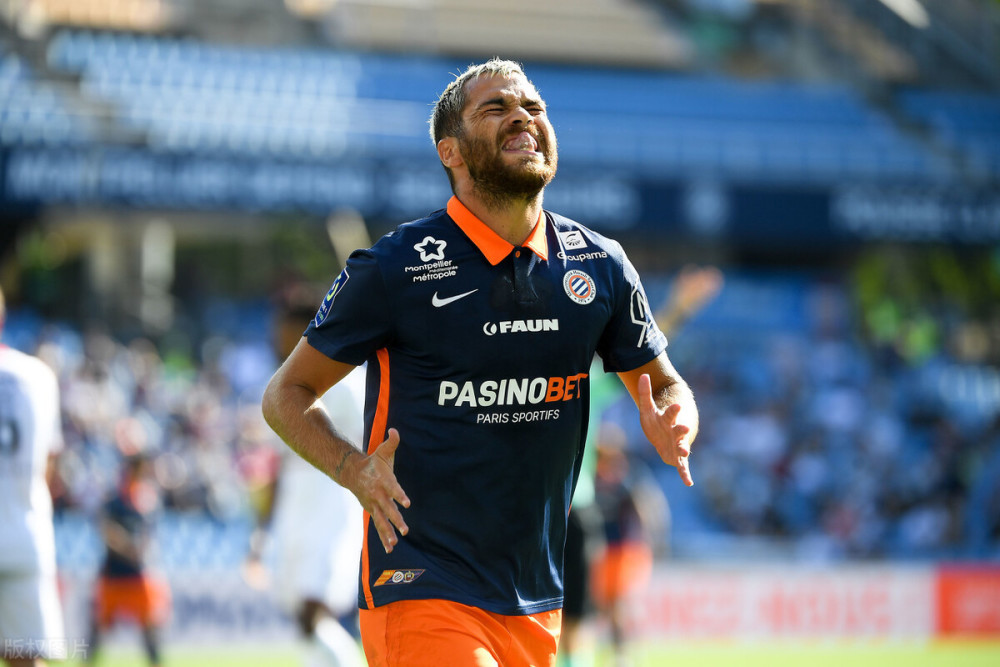 里昂德比战逼平圣埃蒂安,积分榜上升一位 里昂德比战逼平圣埃蒂安,积分榜上升一位