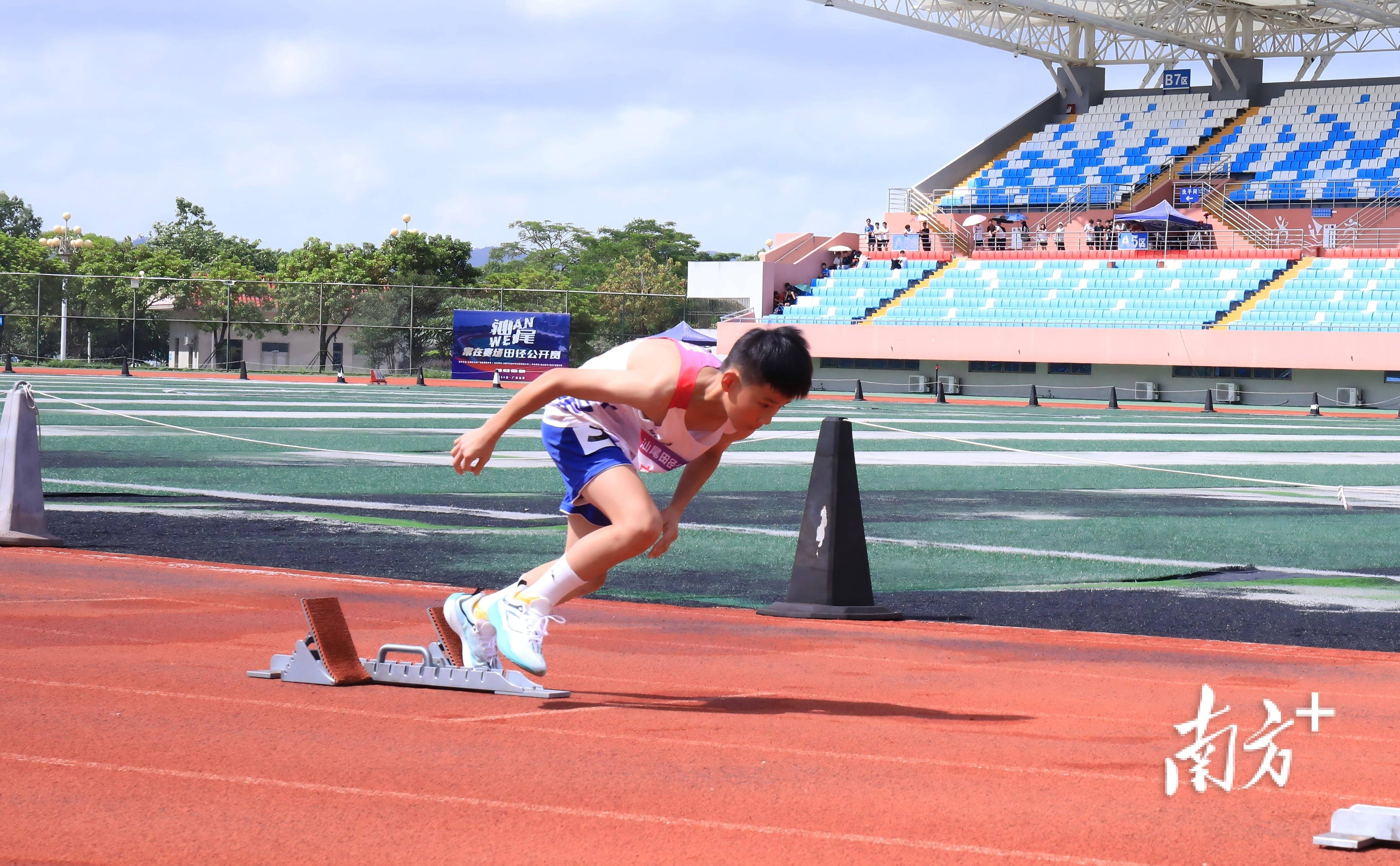 包含KT翻盘TL，Hanssama开启传奇时刻焦点之战全球总决赛，点燃全场激情的词条