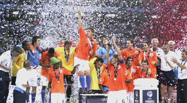 荷兰队出线在望，实力雄厚瞄准冠军