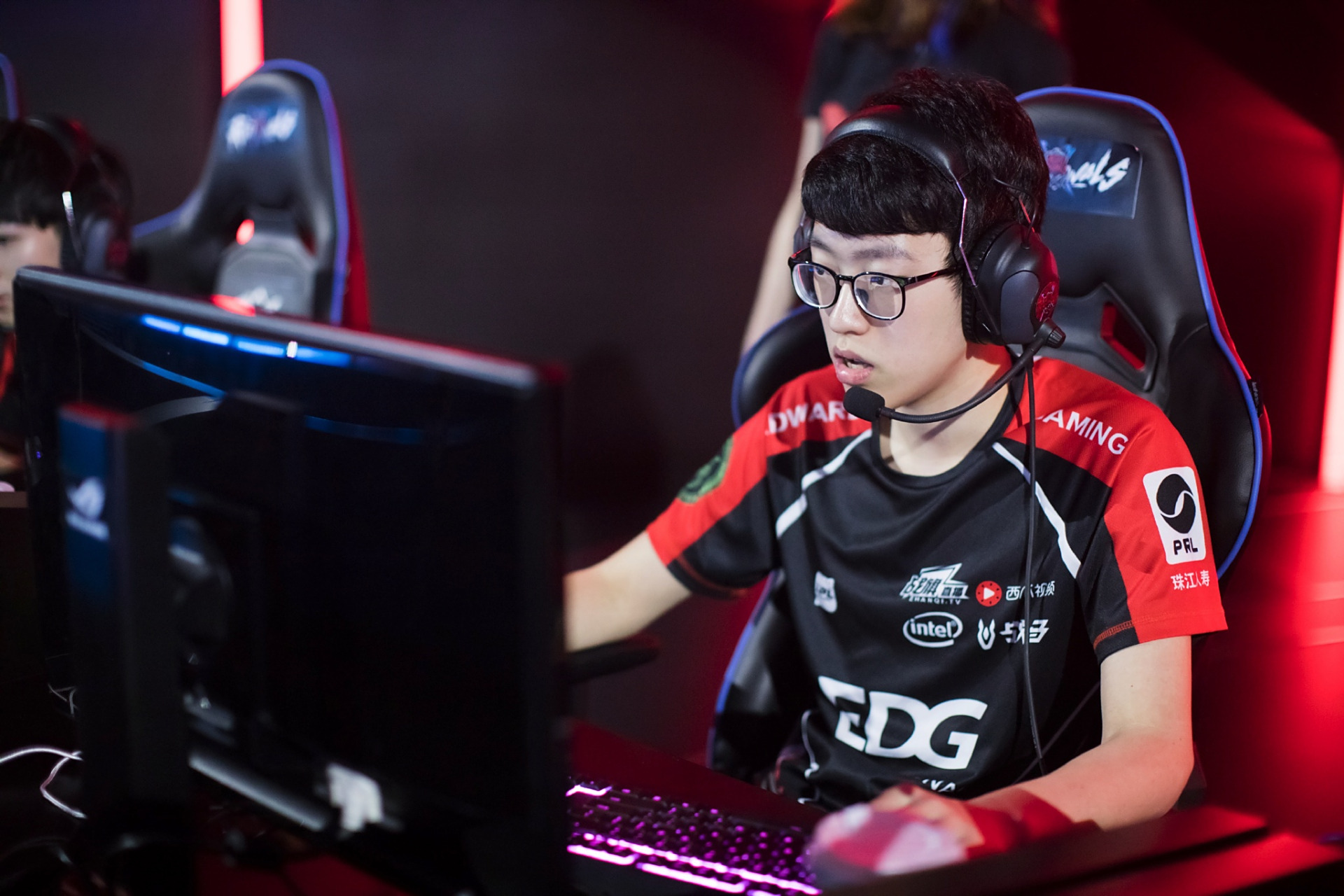 EDG鏖战TL，Scout单局斩获MVP焦点之战四强赛，点燃全场激情