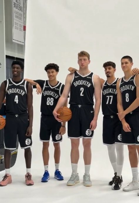 开云体育入口-尼克斯击败篮网在纽约站稳脚跟迈向胜利