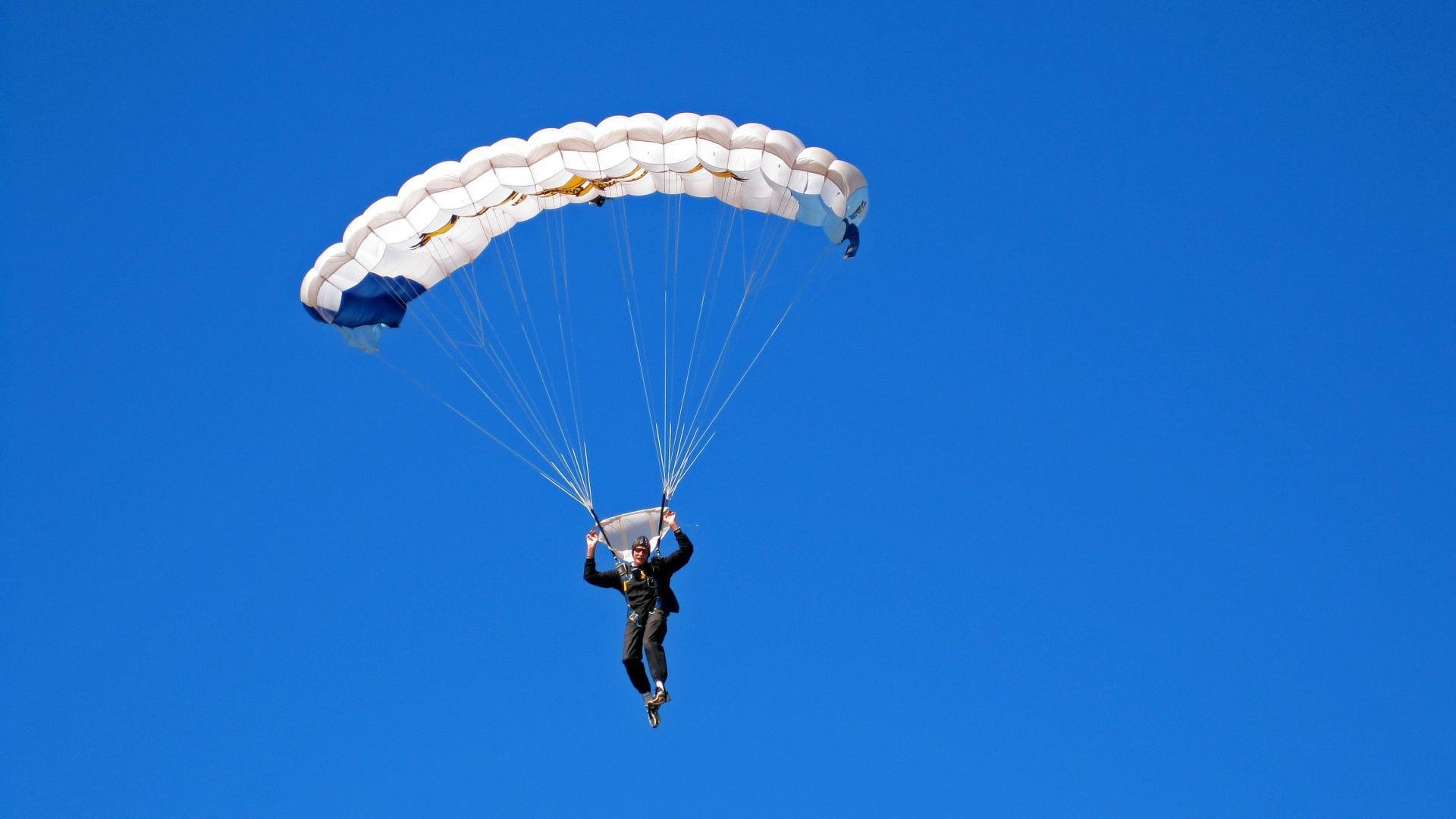 开云体育平台APP-极速与激情，F1揭幕战与吉林男篮的平行时空