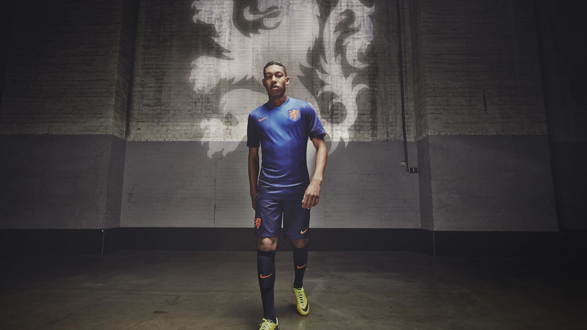 奥运周期焦点战，巴拉圭力克冰岛，关键胜利铸就梦想之路