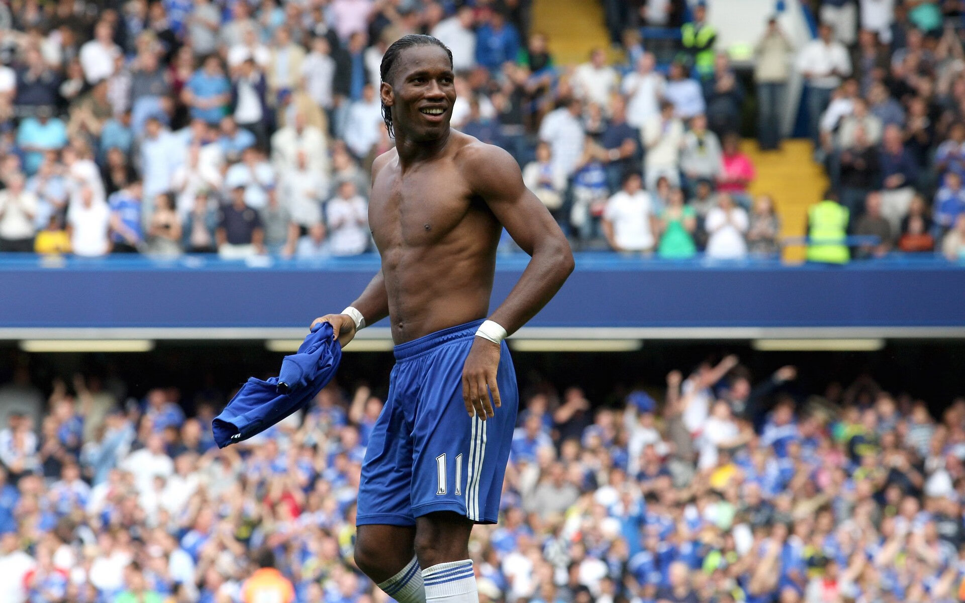 开云体育官网-羽球江湖，日本队力克马来西亚队，陈雨菲的高光时刻在观众席